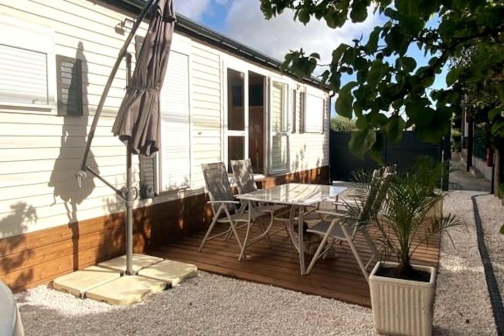 Mobil Home De Patricia Et Franck A Sigean Exterior photo